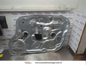 O181518 Gebruikte raammechaniek 4deurs rechts-voor Kia Cee'D