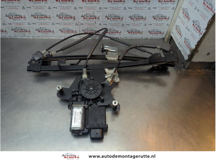 Gebruikte Raammechaniek 2Deurs rechts-voor Volkswagen Lupo O181535