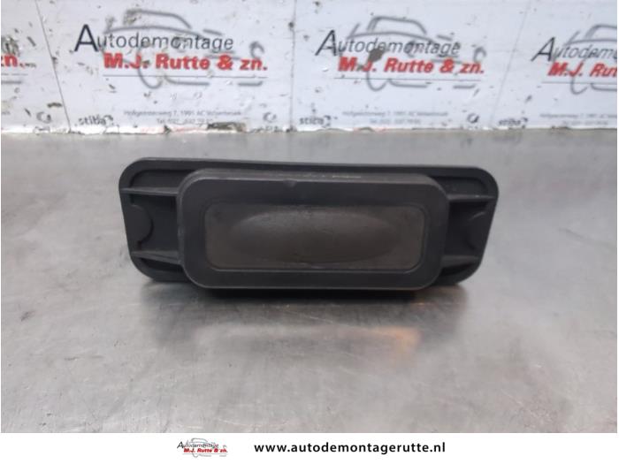 Gebruikte Schakelaar achterklep Renault Twingo O181567