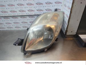 O181613 Gebruikte linker koplamp Toyota Yaris