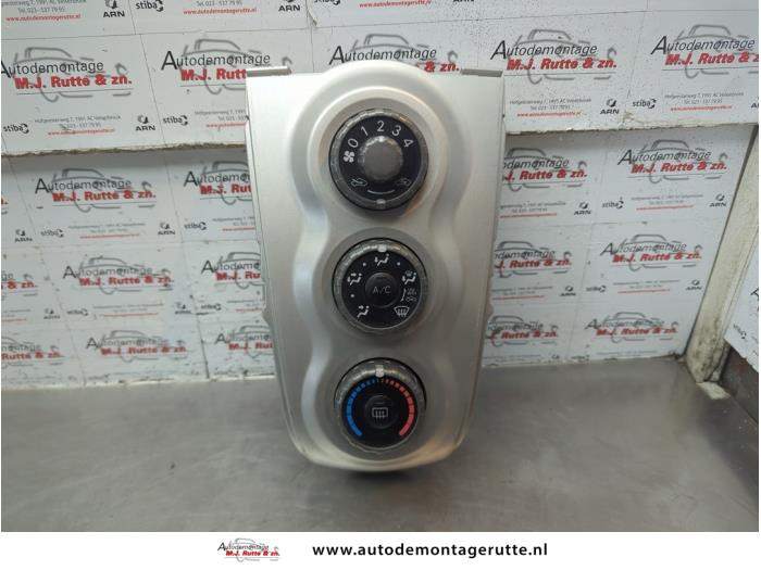 Gebruikte Chaufage Bedieningspaneel Toyota Yaris O181616
