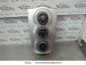 O181616 Gebruikte kachel bedieningspaneel Toyota Yaris