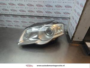 O181629 Gebruikte linker koplamp Volkswagen Passat