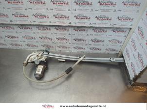 O181643 Gebruikte raammechaniek 4deurs links-achter Renault Laguna