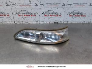 O181806 Gebruikte knipperlicht spiegel rechts Mercedes B-Klasse