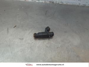 O181857 Gebruikte injector (benzine injectie) Kia Cee'D