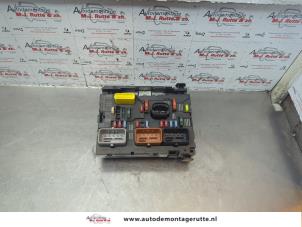 O181868 Gebruikte zekeringkast Citroen C3