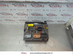 O181870 Gebruikte zekeringkast Peugeot 307