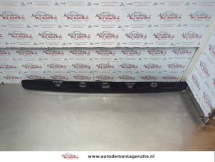 O181896 Gebruikte handgreep achterklep Volvo V50