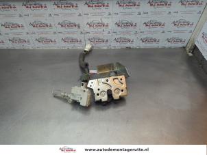 O181902 Gebruikte slotmechaniek achterklep Ford Mondeo