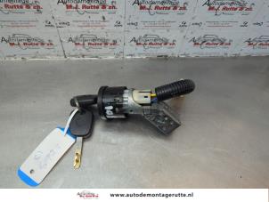 O181937 Gebruikte sleutel+contactslot Citroen C1