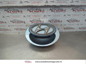 O181957 Gebruikte handgreep achterklep Hyundai I20