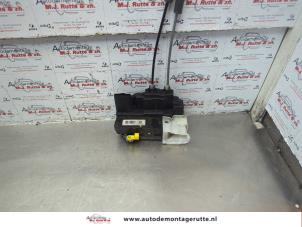 O181971 Gebruikte deurslot mechaniek 4deurs links-voor Hyundai I20