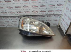O181989 Gebruikte koplamp rechts Opel Combo