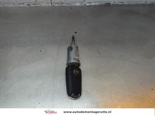 O182028 Gebruikte sleutel+contactslot Opel Meriva