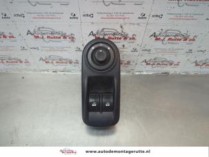 O182060 Gebruikte combischakelaar ramen Renault Trafic