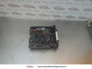 O182102 Gebruikte zekeringkast Peugeot 307