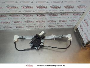O182201 Gebruikte ruitmechaniek 4deurs links-voor Fiat Punto Grande