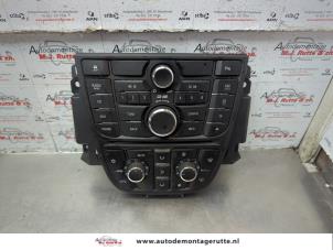 O182282 Gebruikte bedieningspaneel multi media Opel Astra