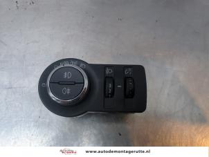 O182291 Gebruikte schakelaar licht Opel Astra