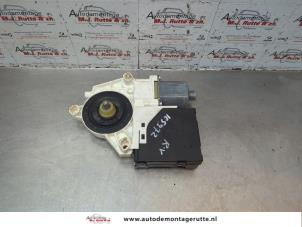 O182306 Gebruikte raammotor portier Volkswagen Golf