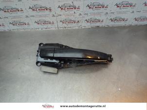 O182323 Gebruikte portiergreep 4deurs links-achter Opel Astra