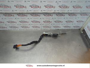 O182336 Gebruikte kontaktslot+sleutel Dacia Logan