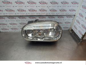 O182339 Gebruikte koplamp links Volkswagen Golf