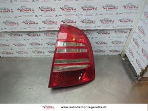 O182346 Gebruikte achterlicht rechts Skoda Superb