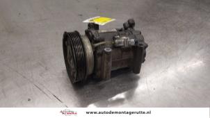 O182446 Gebruikte aircopomp Nissan NV200