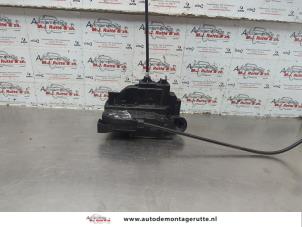 O182469 Gebruikte deurslot mechaniek 4deurs links-voor Renault Modus
