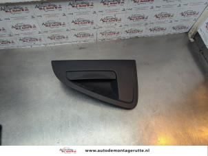 O182488 Gebruikte portiergreep 4deurs links-achter Chevrolet Spark