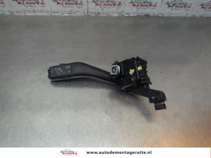 O182495 Gebruikte knipperlicht schakelaar Volkswagen Golf