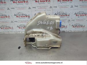 O182520 Gebruikte deurslot mechaniek 4deurs rechts-voor Volkswagen Golf