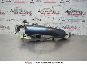 O182561 Gebruikte portiergreep 4deurs links-voor Volkswagen Golf