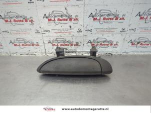 O182601 Gebruikte deurgreep 4deurs links-voor Dacia Logan