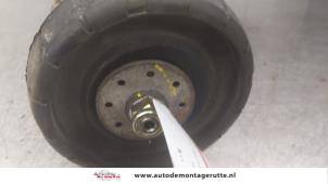 O182614 Gebruikte schokdemperpoot links-voor Renault Trafic