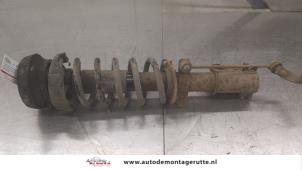 O182615 Gebruikte schokdemperpoot rechts-voor Renault Trafic