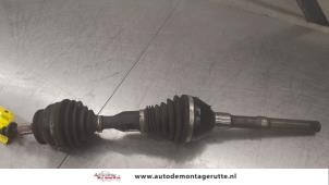 O182629 Gebruikte steekas rechts-voor Volvo XC90