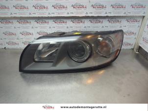 O182649 Gebruikte linker koplamp Volvo V50