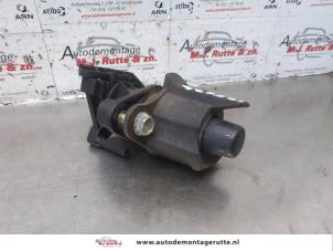 O182748 Gebruikte schakelaar achterklep Peugeot 107