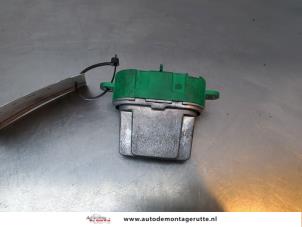 O182753 Gebruikte kachel weerstand Renault Espace