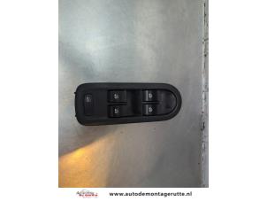 O182754 Gebruikte combischakelaar ramen Renault Megane