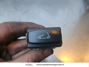 O182762 Gebruikte cabriodak bediening Renault Megane