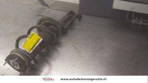 O182821 Gebruikte voorpoot rechts Ford Transit