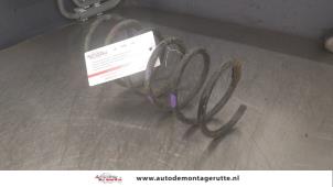 O182826 Gebruikte schroefveer achter Daihatsu Cuore