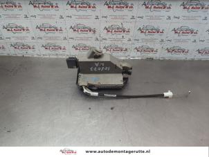 O182894 Gebruikte portierslot mechaniek 4deurs links-achter Peugeot 208
