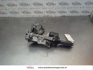 O182935 Gebruikte kontaktslot+sleutel Peugeot 206