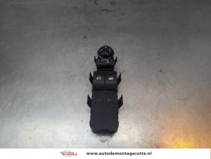 O182956 Gebruikte schakelblok ruiten Peugeot 207