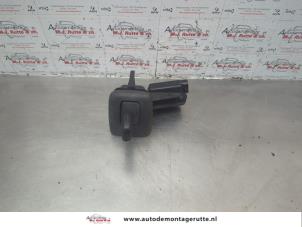 O182977 Gebruikte achterklep handgreep Renault Clio